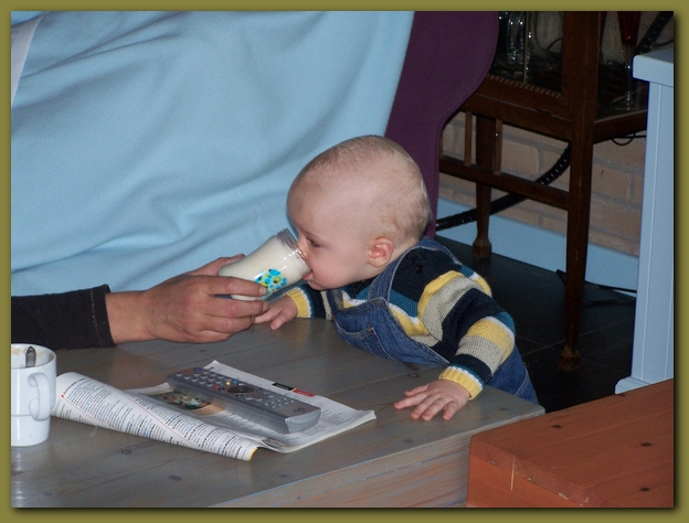 599x448 pixels (215K)